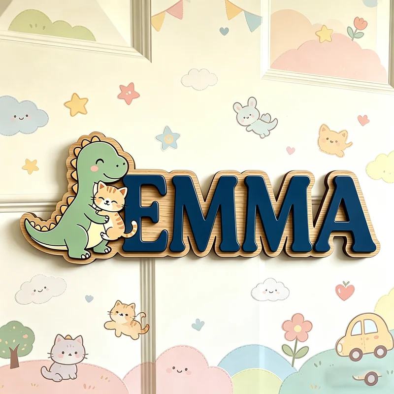 Baby Name Wall Art - Niedliche Dinosaurier-Katzen-Gruselmaske mit individuellem Namen, 3D-Holz-Türschild