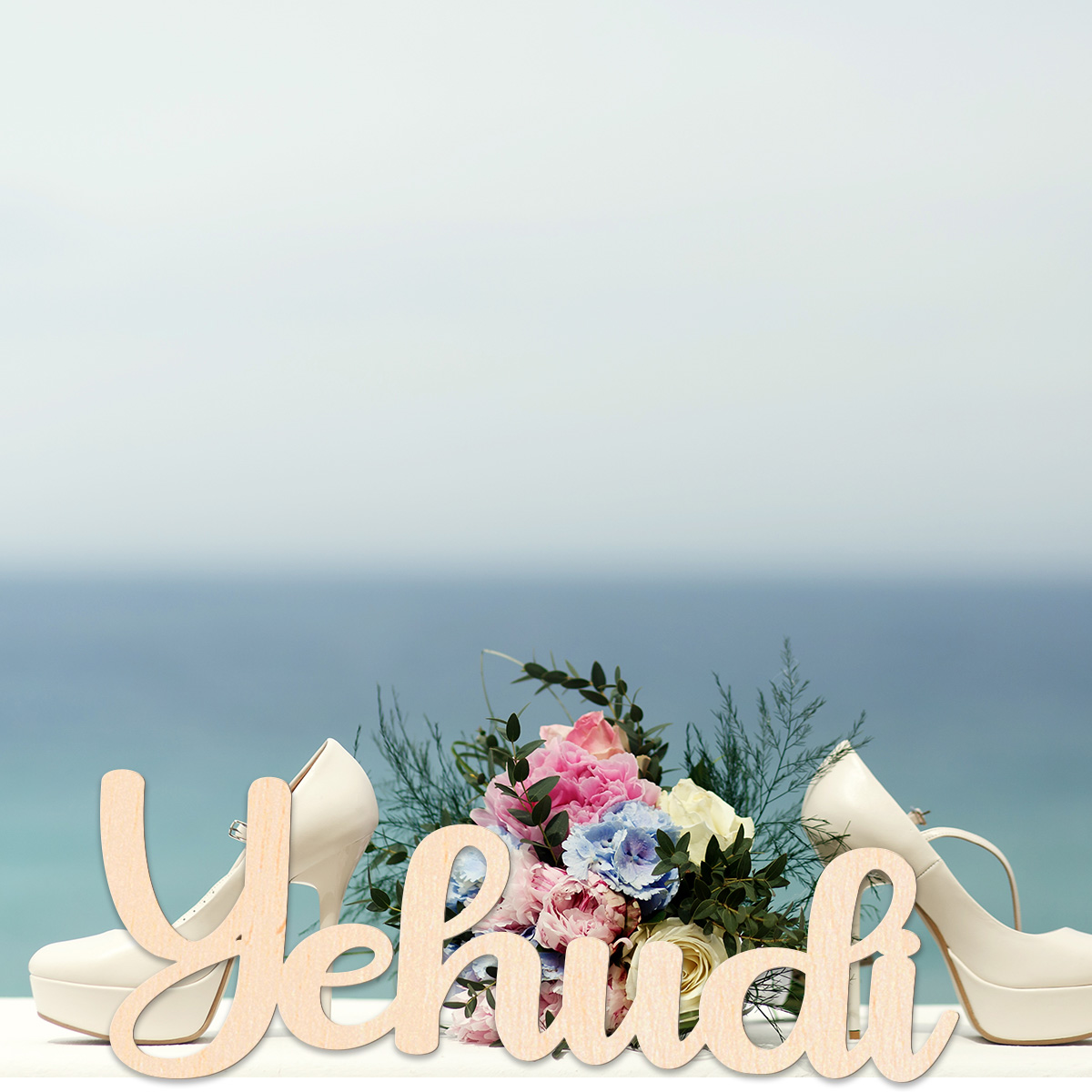 Baby Name Wall Art - 1 romantisches, personalisiertes Namensschild aus massivem